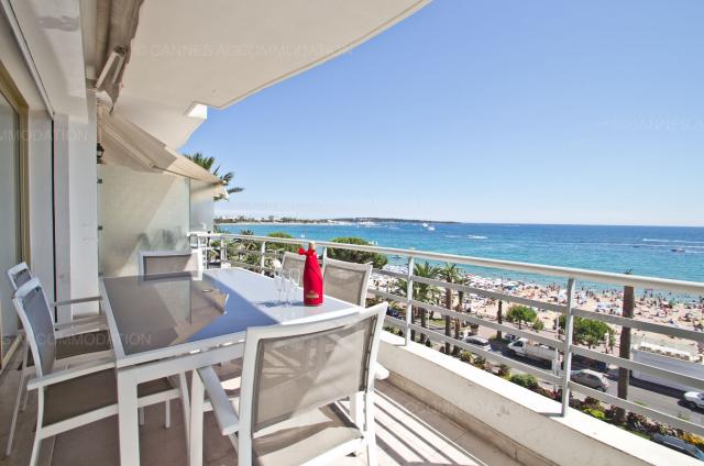 Location appartement Régates Royales de Cannes 2024 J -146 - Terrace - Chopineau
