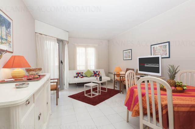 Location appartement Tax Free 2024 J -152 - Hall – living-room - Lemoine
